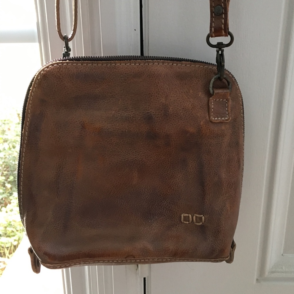 BedStu Ventura Tan Rustic Mason Crossbody Purse
